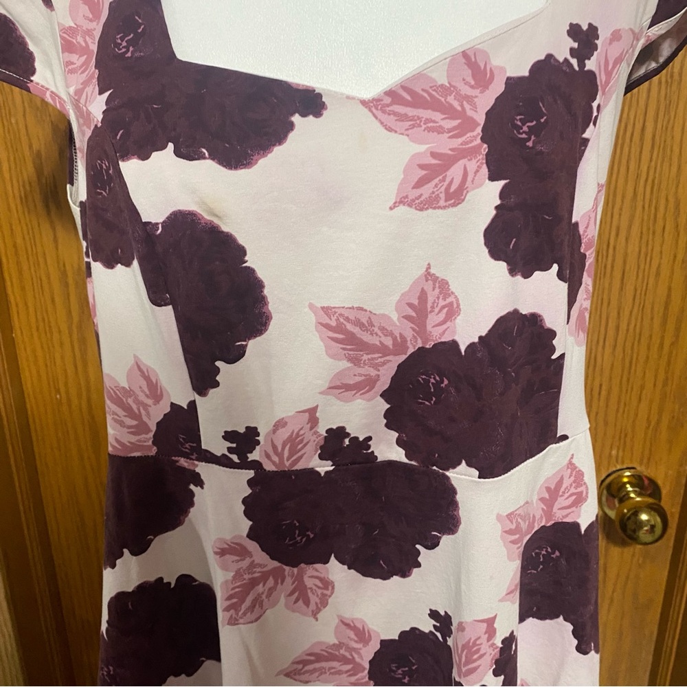 Cute purple floral dress - Picture 2 of 4